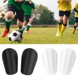 Caneleiras de futebol para crianças e adultos, guarda de futebol plástico, protetor de perna, equipamento de proteção respirável, 2pcs - Image 2