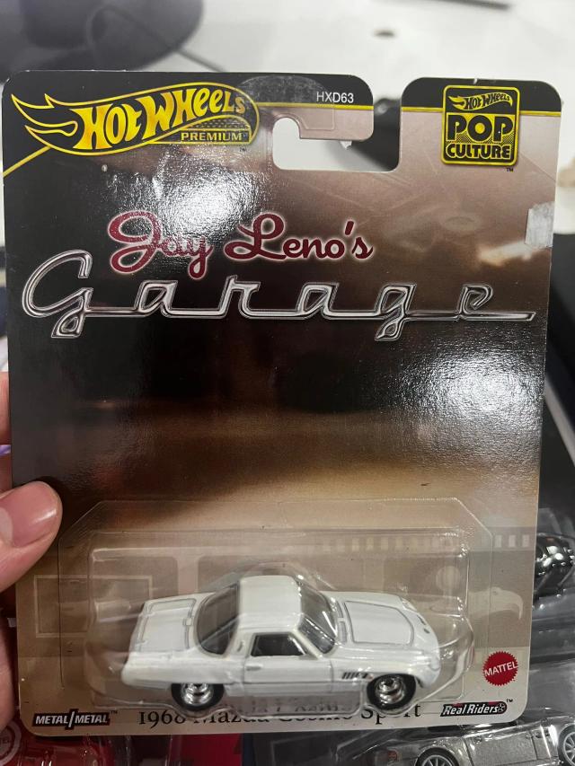 Hot Wheels 2025 Mix 1G HXD63 - Carro Colecionável Fundido - Caixa com 10 Unidades