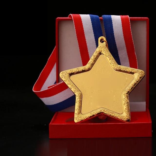 Medalha Personalizada de Metal em Forma de Pentagrama para Competições Esportivas Escolares - Prêmio Estrela de Cinco Pontas, 1 Unidade