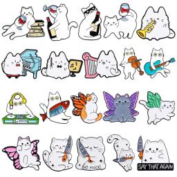 Desenhos animados Red Wine Cat Esmalte Broche, Músico Bonito Jóias, Asas Coloridas, Crachá De Metal De Gatinho Branco, Punk Animais Lapela Pins - Image 1