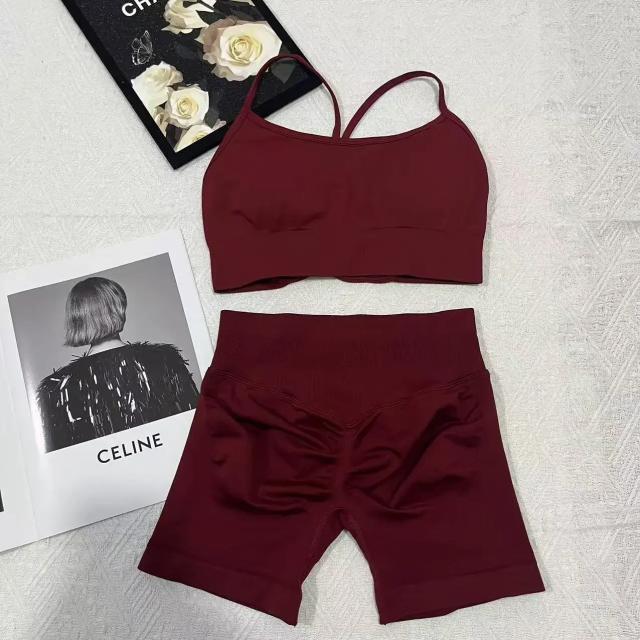 Conjunto Fitness 2 Peças 2025 Verão Cruz Suspender Sutiã Esportivo e Shorts de Quadril
