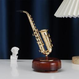 Clássica Wind Up Saxophone Music Box, Twirling Music Box, Base giratória, réplica em miniatura, instrumento de sopro - Image 5
