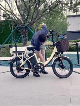 Dobrável elétrica e bicicletas profissional ultra leve portátil tronco dobrável bicicletas elétricas scooters de motorista adulto - Image 1