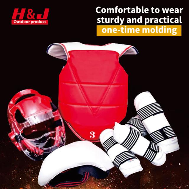 Treinamento Intensivo de Combate Prático e Equipamentos de Proteção para Taekwondo e Boxe Competitivo