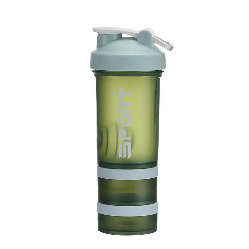 Garrafa de água esportiva plástica sem BPA, agitador de proteínas para academia, copo de mistura ao ar livre, copos vazados, 3 camadas, 450ml - Image 1