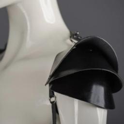 Adulto medieval gótico ombro armadura para homens mulheres guerreiro cavaleiro cosplay traje acessório de couro do plutônio arnês armadura capa - Image 5