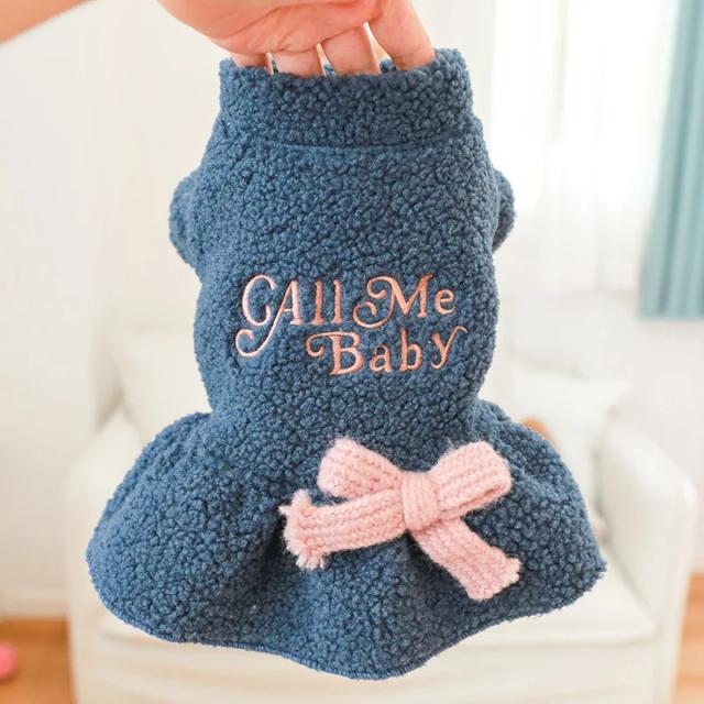 Vestidos Clássicos de Outono e Inverno para Cães Pequenos e Gatos Sphynx: Roupas Bonitas para Pets
