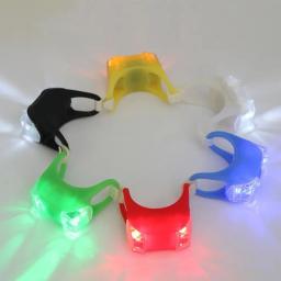 Bicicleta led luz 6th geração silicone duplo-olho luz de aviso de segurança da bicicleta alarme decoração luz com 2pcs cr2032 baterias - Image 4