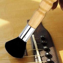 Guitarra Escova De Pó Com Cabo De Madeira, Guitar String Cleaner, Ferramenta De Limpeza De Instrumento Musical, Mini Espanador, Cerdas Suaves - Image 5
