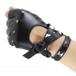 Luvas de couro PU rebite sem dedos para crianças e adultos, luvas de meio dedo, estilo rock punk, bandagem oca, festa - Image 1