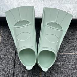 Nadadeiras de silicone para adultos, Sapo curto, Webbed profissional de natação e mergulho, Suprimentos de mergulho, Novo - Image 1