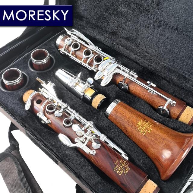 Moresky Clarinete Profissional Sib Madeira Vermelha Jacarandá Chaves Prateadas
