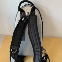 Cor prata Oboé Hard Case Shoulder Oboe Box Portable Oboe Bag Double Shoulder Backpack Oboe Cover Impermeável Shock Absorption Oboe Bag A força do material composto ABS é próxima à da caixa de fibra de carbono Bolsa par - Image 3