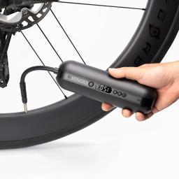 Cycplus bomba de bicicleta elétrica alta pressão ciclismo acessórios da bicicleta inflator ar portátil bomba mão para bicicletas pneus carro - Image 1