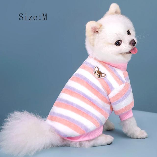 Roupa de pelúcia listrada arco-íris para cães e gatos, aconchegante e quente para outono e inverno