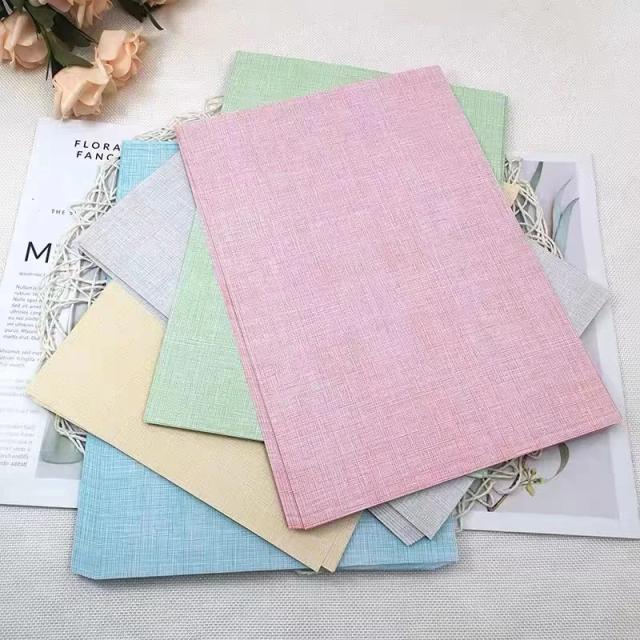 Capa de Pano A4 em Papel 180g com Documentos de Licitação Adesivos - Impressão a Laser e Acabamento Artesanal