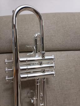 Feito no japão qualidade 8335gs bb trompete b latão liso banhado a prata profissional trompete instrumentos musicais com estojo de couro - Image 5