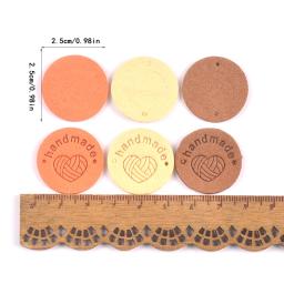 20 peças 2.5cm redondo pano pu etiquetas artesanais em relevo etiqueta de bandeira diy para acessórios de costura de vestuário - Image 5