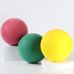 Bola elástica macia de esponja sólida para crianças, bola muda, redução de ruído, esportes indoor, bebê, brinquedo ao ar livre, 18cm - Image 2
