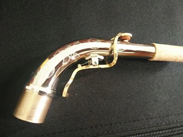 Níquel Banhado a Prata para Saxofones Alto e Tenor - Acessório Galvanizado em Preto