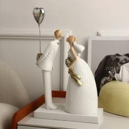Estatuetas artesanais do casal do casamento, estátua da resina, escultura da arte, o melhor presente para o casamento, beijo abraço, noivo e noiva, romântico - Image 1