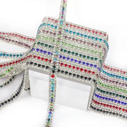 Vidro colorido Strass Cadeia para Decoração de Vestuário, Sliver Claw, Gold Base On Rhinestone, Cadeia Cup, 3 linhas, 1 jarda - Image 2