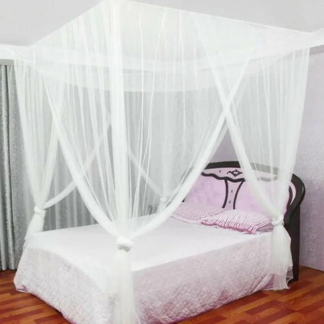 Mosquiteiro Sexy Palace: Rede de Proteção Branca para Camas King, Queen e Double, Ideal para Ambientes Externos com Quatro Portas e Estilo Elegante