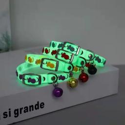 Coleira de silicone fluorescente brilhante com sino para animais de estimação, coleira de gato luminosa, anel de pescoço, gatinho, cachorro - Image 1