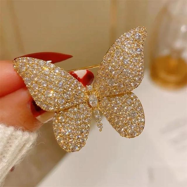 Elegantes broches de flor com strass em rosa e vermelho para mulheres - Alfinetes de lapela e buquês com laço sofisticado
