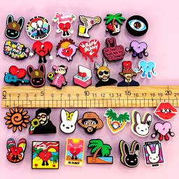 Bad Bunny Shoe Charms para Mulheres, Clips Sapatos, Acessórios Sandálias Cantor, Decorações de Sapatos, Novo, 1Pc - Image 2