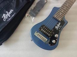 High Quyality Easy Taking Travel Guitar 34 Polegada 6 Cordas Mini Guitarra Elétrica High Gloss Bling Blue Color Free Cotton Soft bag - Image 3