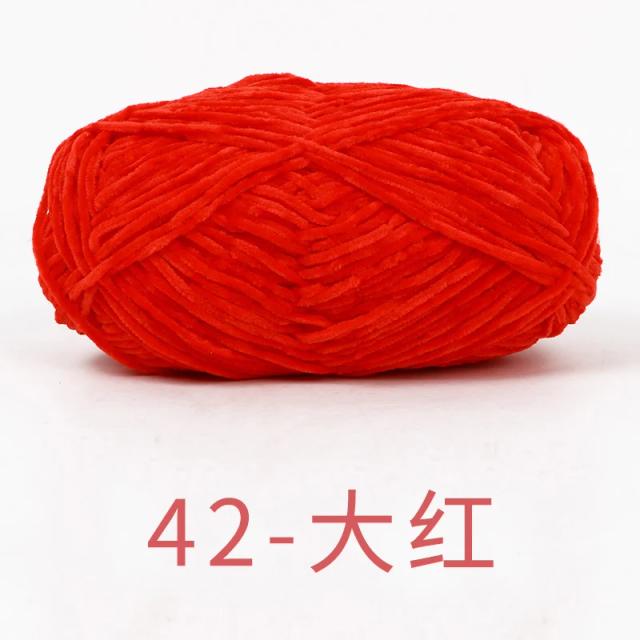 Fio de Chenille para Tricô e Crochê - Suave e Versátil para Suéteres, Amigurumi e Acessórios - 2mm, 40g, 148m