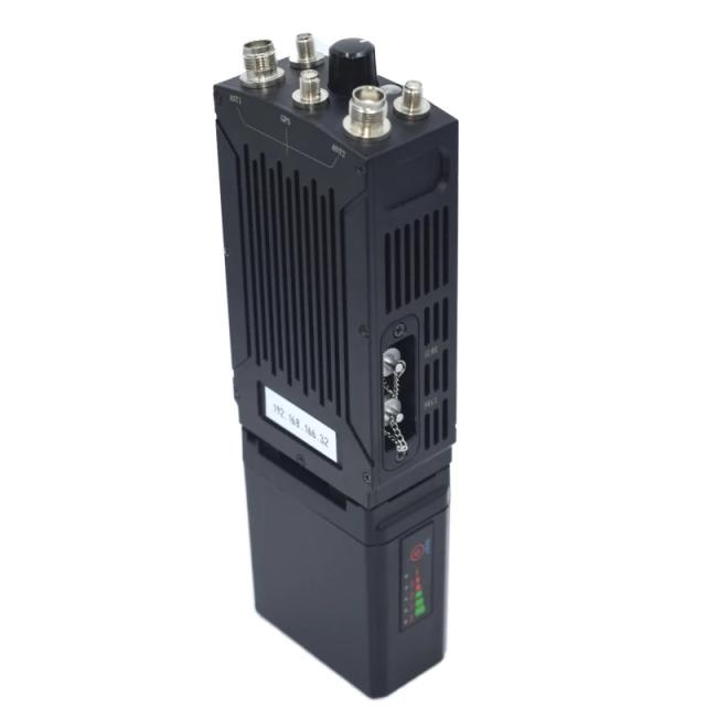 Telemetria Uhf do remetente video da rede da malha do IP de 4W MIMO para o drone da combate a incêndio de FPV com sinal altamente estável da antena