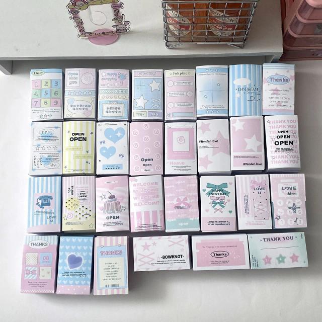 Adesivos Decorativos Estelares para Embalagem de Cartão - Conjunto com 30 Peças Ideal para Presentes e Embalagens de Jóias em Pequenas Empresas