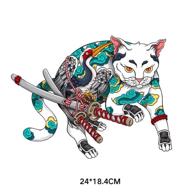 Adesivo de Vinil Termotransferível para Camisetas Femininas com Gato Samurai em Estilo Japonês - Personalize sua Roupa com Estilo!