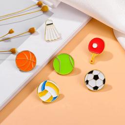 Broche de futebol para homens e mulheres, badminton de basquete e tênis de mesa, crachá esportivo bonito, acessórios para roupas e sacolas - Image 4