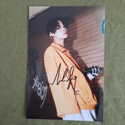 HYPEN NI-KI NI KI Foto autografada, Coleção Presentes, 4*6, 2022 - Image 4