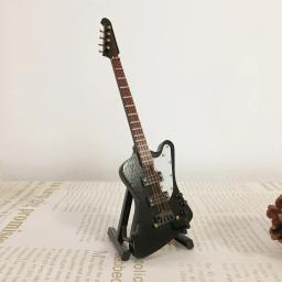 Guitarra baixa elétrica de madeira com suporte, Dollhouse miniatura, instrumento musical, presente de Natal, crianças, BJD, 1/6, 20cm - Image 2