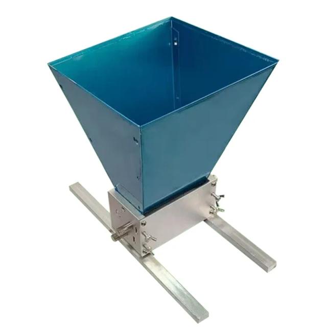 Triturador Manual de Cevada com 3 Rolos - Moinho de Malte para Fabricação Caseira com Funil e Suporte de Metal