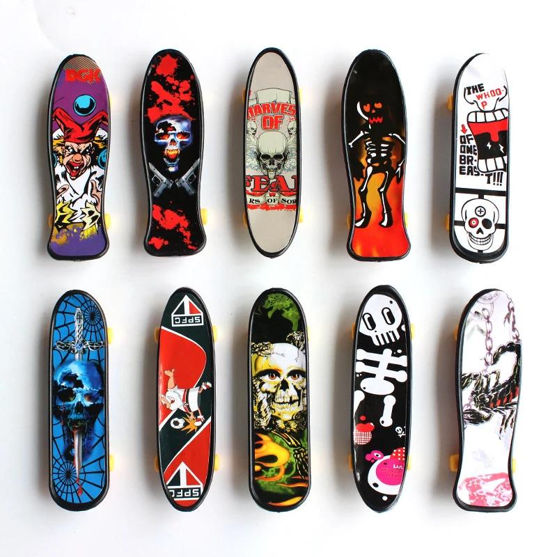 10 pçs mini skate fingerboard dedo scooter crianças brinquedo coisas legais gadgets festa favores engraçado presente idéia kinder spiele - Image 1