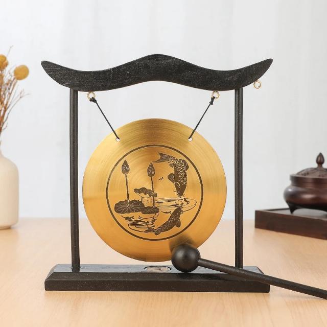 Mini Desktop Wind Chime: Instrumento de Percussão Decorativo com Pratos de Bateria e Gongos, Ideal para Presentes e Decoração de Ambiente