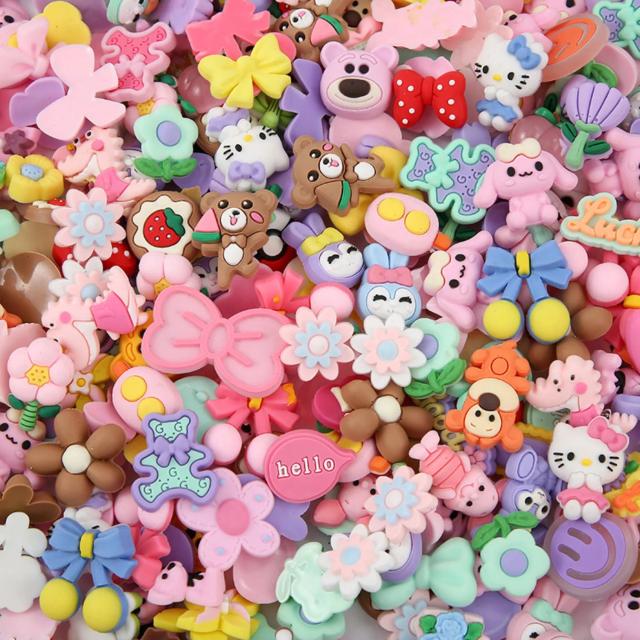 Acessórios Coloridos de Borracha Macia em Formato de Cartoon - Pacote com 10 Peças Aleatórias para DIY