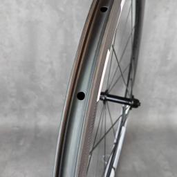 Rodas de Carbono 700C para Bicicleta de Estrada com Freio V, Profundidade de 50/60mm, Largura de 25mm, Acabamento Fosco Brilhante 3k, Cubo R13, 11-12 Velocidades, Logotipo Personalizado - Image 4