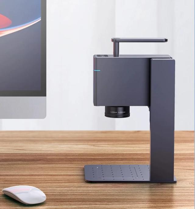 Máquina de Marcação a Laser Portátil com Preço Atraente para Gravações Profissionais Direto da Fábrica
