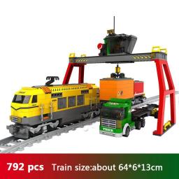 Ausini-Cidade Trem Modelo Blocos De Construção, vagão, transporte de carga, passageiro Estação Ferroviária, trilho Faixas, Locomotiva Construção Brinquedos - Image 4