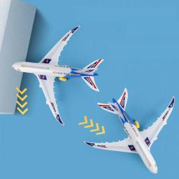 Brinquedo de avião eletrônico com rotação automática, luzes piscantes e sons musicais - presente de aeronave para meninos e meninas de 3 a 12 anos - Image 6