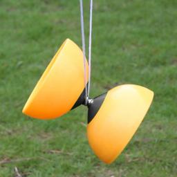Malabarismo Diabolo Toy para adultos e crianças, Yoyo chinês engraçado, embreagem de 3 rolamentos, varas de metal chinês YOYO, brinquedos saco de cordas, presente - Image 2