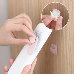 Ganchos adesivos autoadesivos de plástico, conjunto de gancho pegajoso, ar condicionado, controle remoto, chave, prático, armazenamento de parede, cabide forte - Image 2