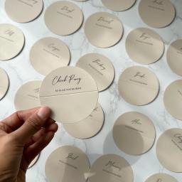 Cartão de lugar com nomes de convidados, estilo minimalista, cartões de lugar de casamento personalizados, decoração de casamento, nude rosa/branco - Image 1