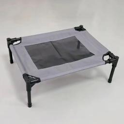 A cama elevada do cão levantou berços do animal de estimação para o cão pequeno portátil para interno e exterior com quadro durável respirável da malha - Image 4